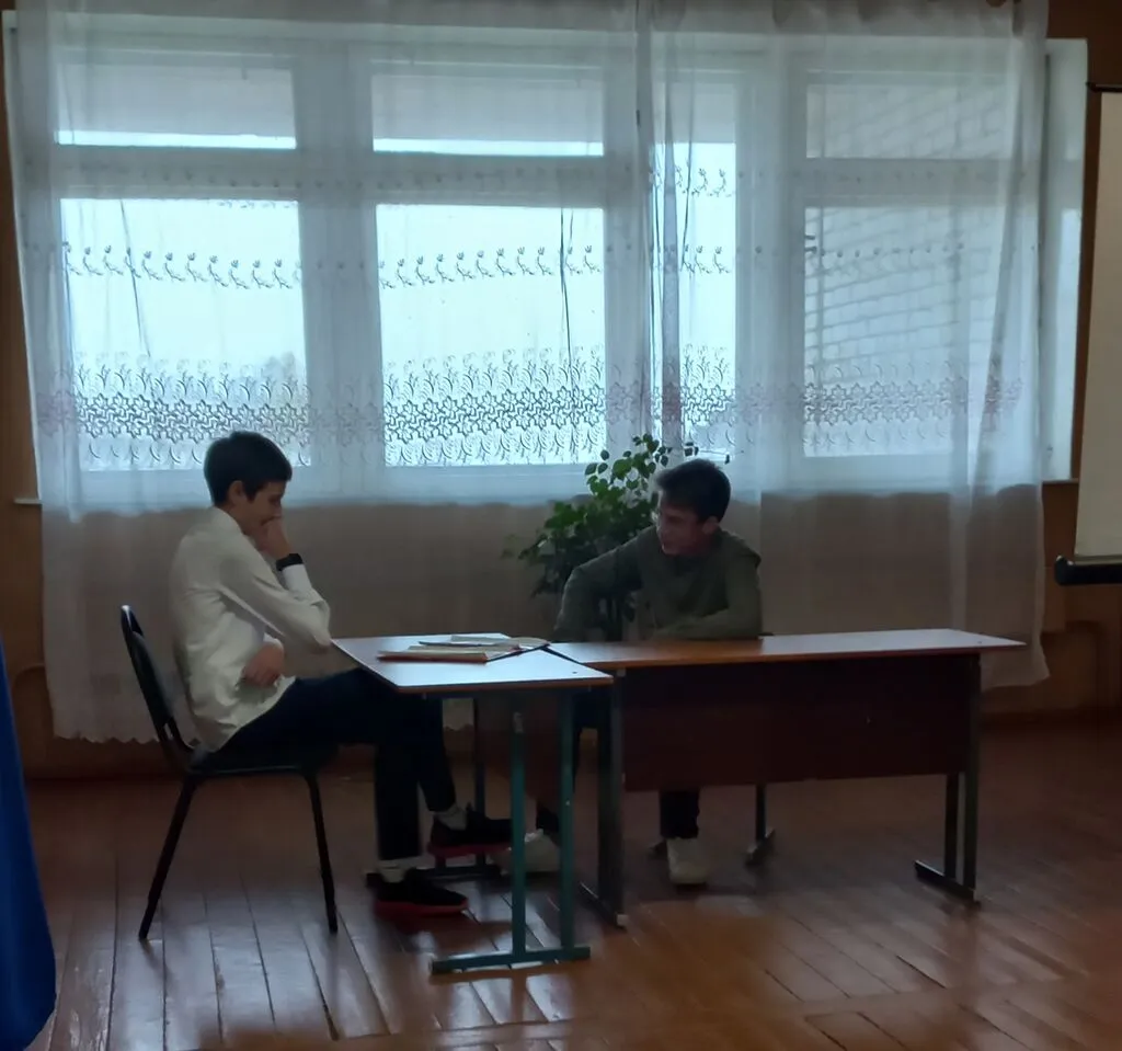 сценка Молодой учитель (1)