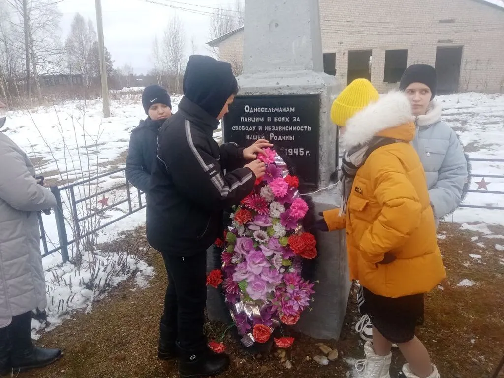 Возложение венков.