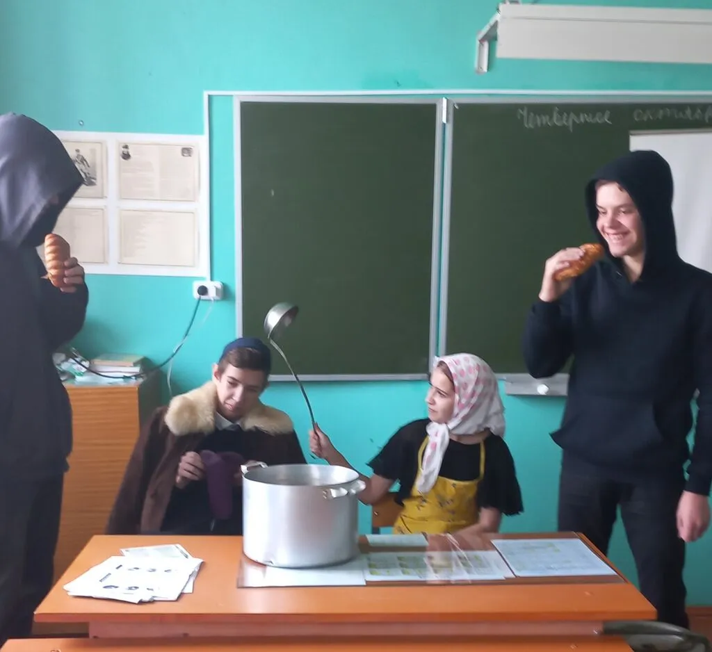 сценка Бабка дверь закрой (1)