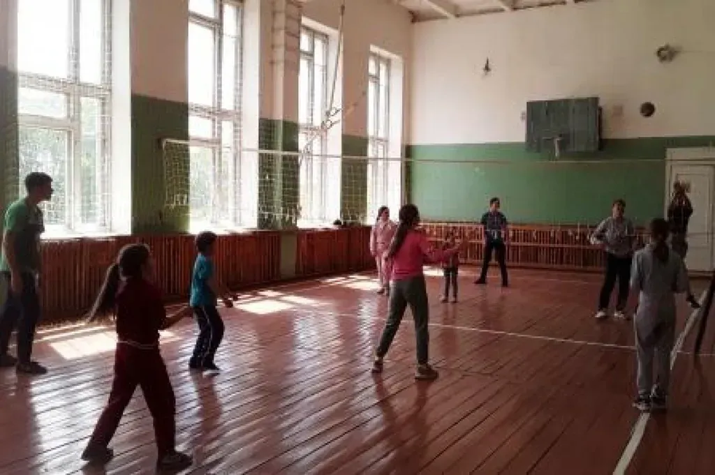 Тренировка по волейболу в ЛДП